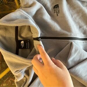 Men’s The North Face Light Gray Fleece Jacket